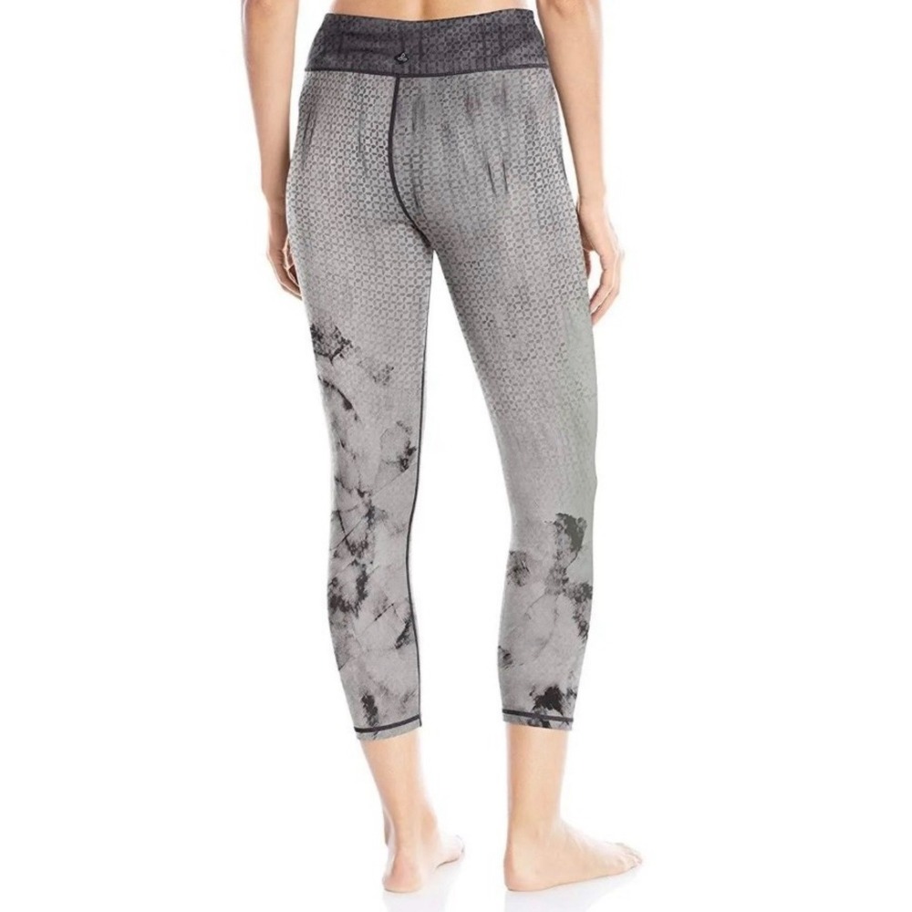 Prana Womens Grey Black Tie Dye Geometric Crop Yoga Leggings Size Large - Picture 2 of 8